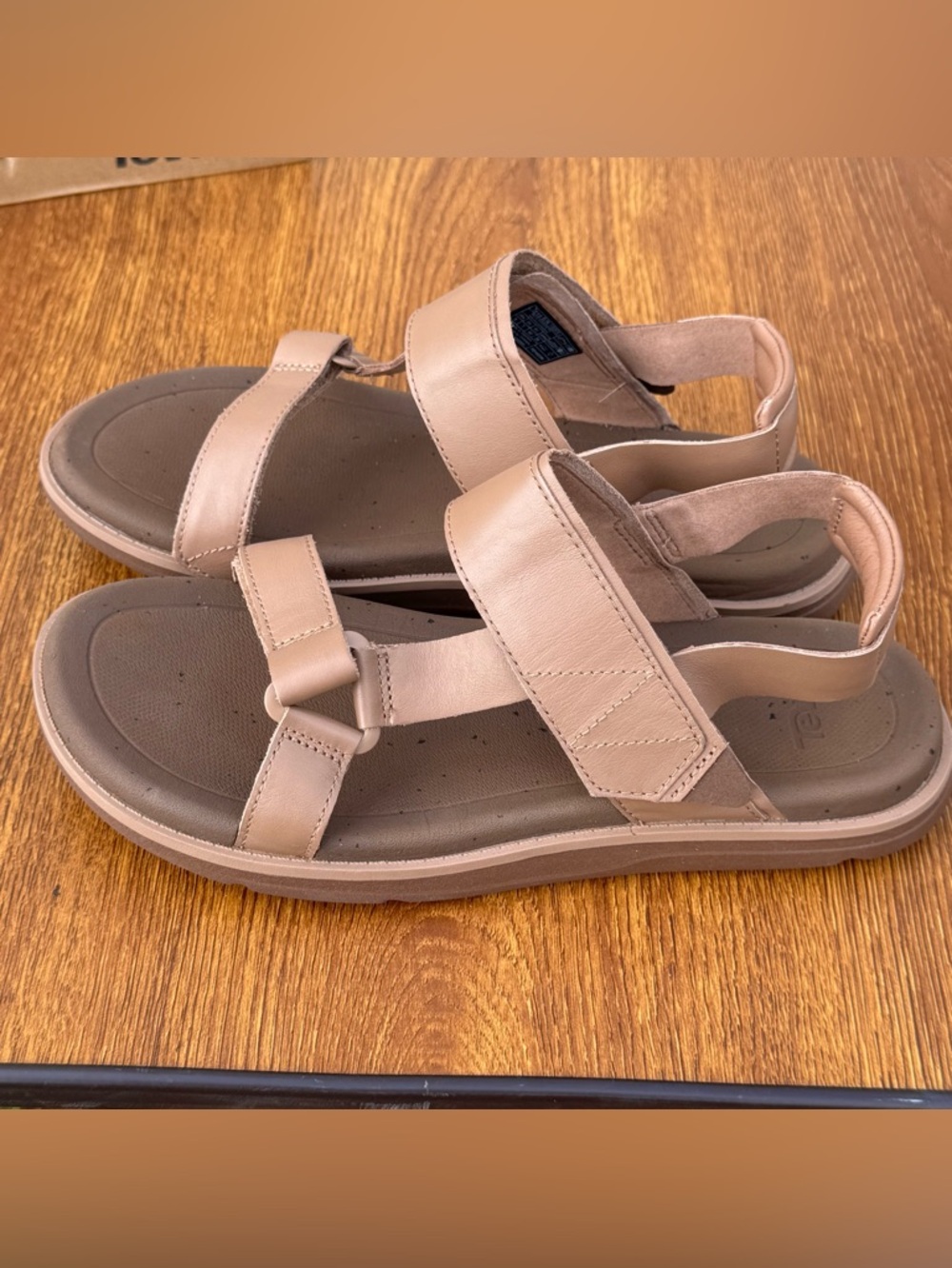 Teva Madera Slingback Sandals Womens 9 Tan Leather Comfort Casual - Picture 2 of 11